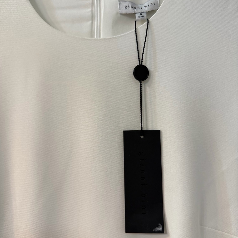 Gianni Bini Cream Dress with Black Accent - Picture 5 of 7